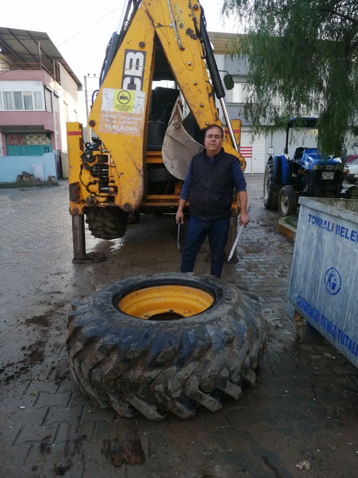 Selçuk Lastik Tamiri 13